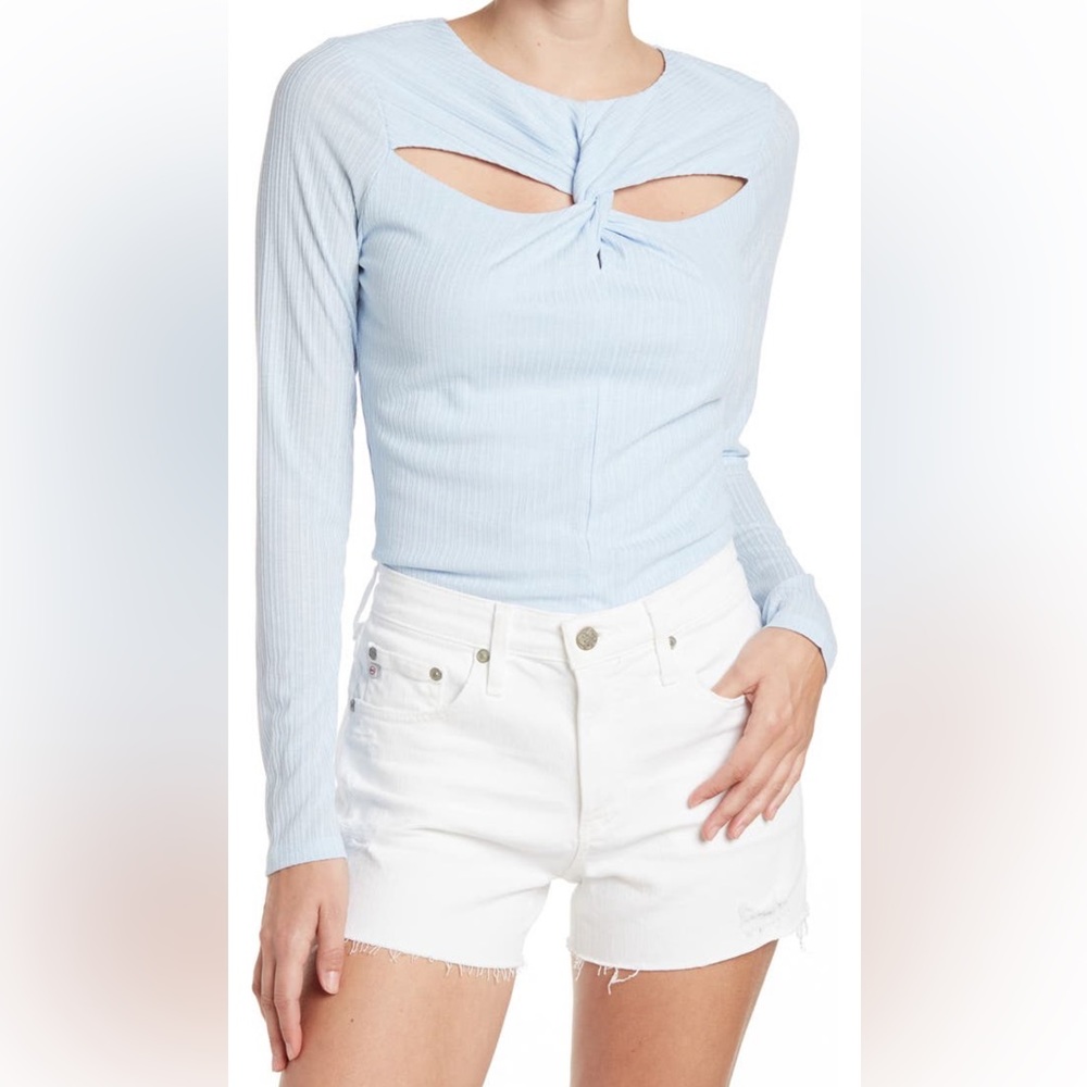 New with tags 🏷️ ASTR the label twist cutout bodysuit